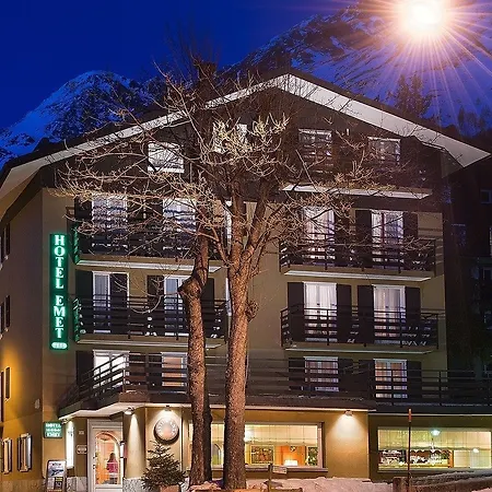 Emet Hotel