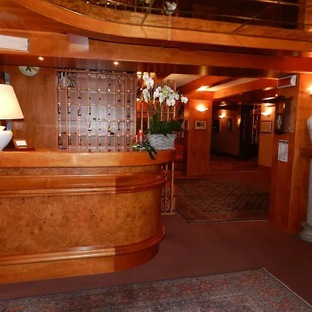 Emet Hotel 4*