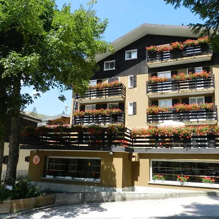 Hotel Emet