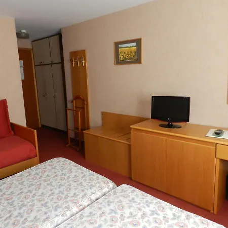 Emet 4*