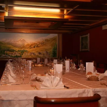 Hotel Emet 4*